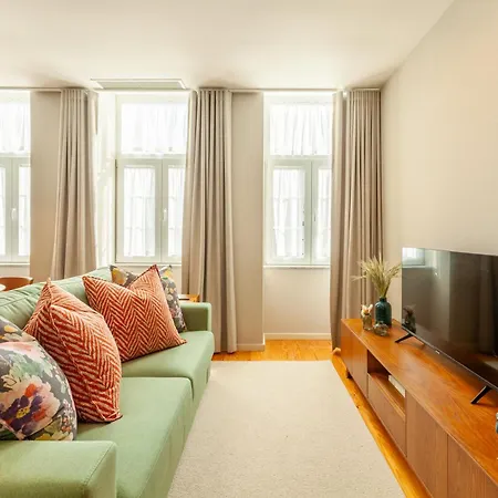 Apartment 162 Sol *